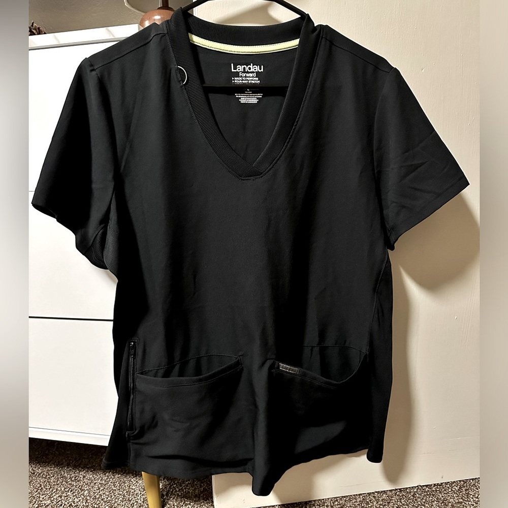 Black Landau scrub top L